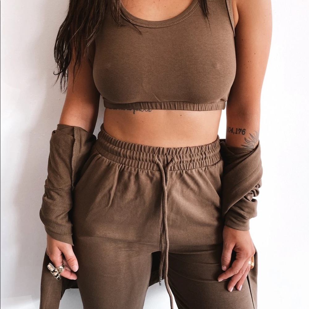 complete set,  bra, hoodie and pant.
